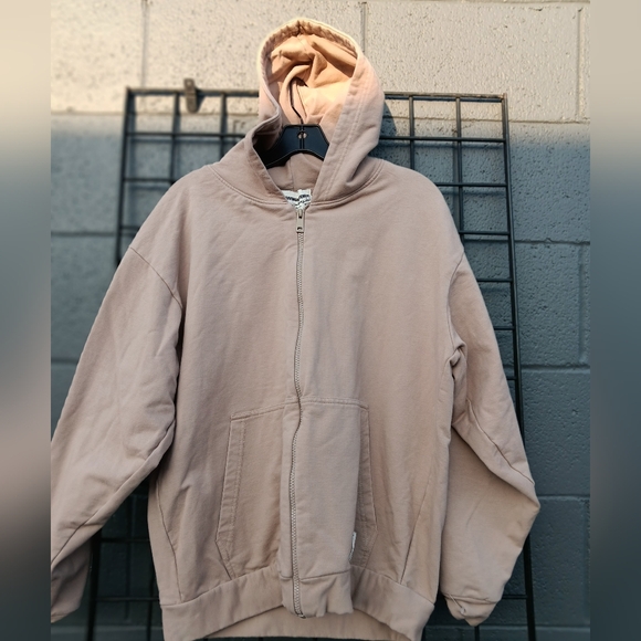 The Giving Movement zip-up sweater - Picture 7 of 8